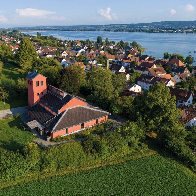 Die evangelische Gnadenkirche in Allensbach ist Veranstaltungsort beim Bodenseefestival