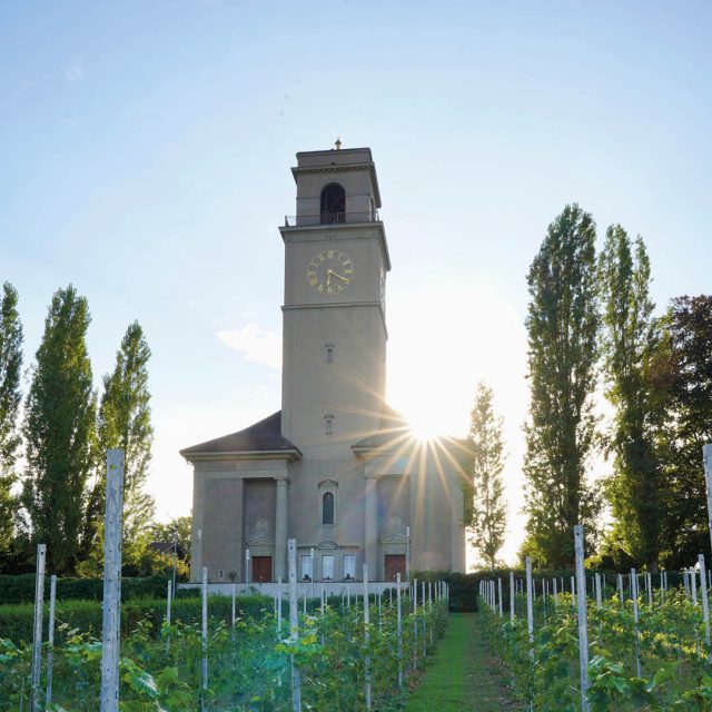 Die evangelische Bergli-Kirche in Arbon in der Schweiz ist Veranstaltungsort beim Bodenseefestival
